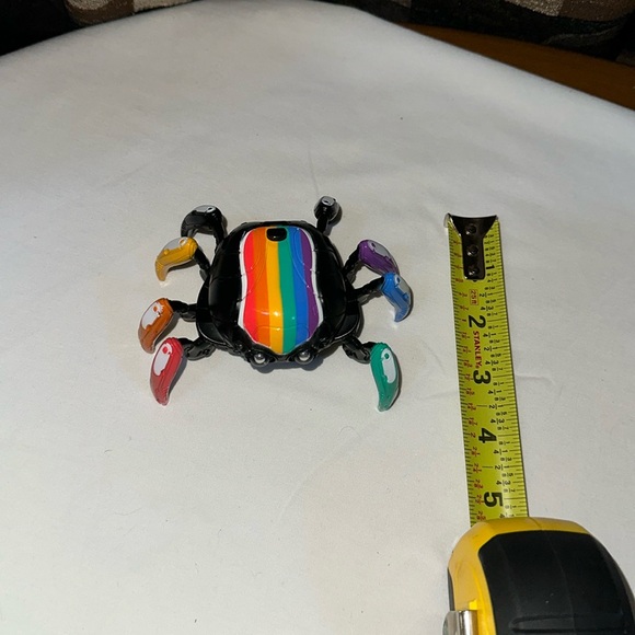 DISNEYPARKS MARVEL EXCLUSIVE- LIGHT UP SPIDER BOT PRIDE COLLECTION. NWOB - Picture 8 of 9